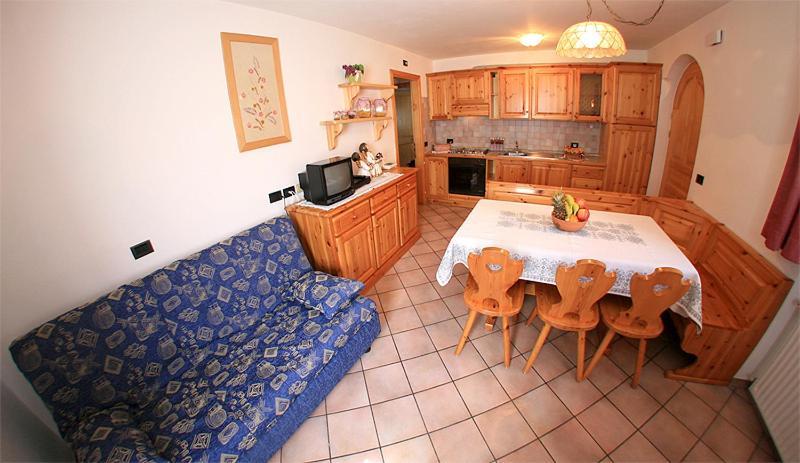 Appartamenti Majon Ladina Vigo di Fassa Room photo